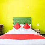 Oyo 25036 Suraksha Residency