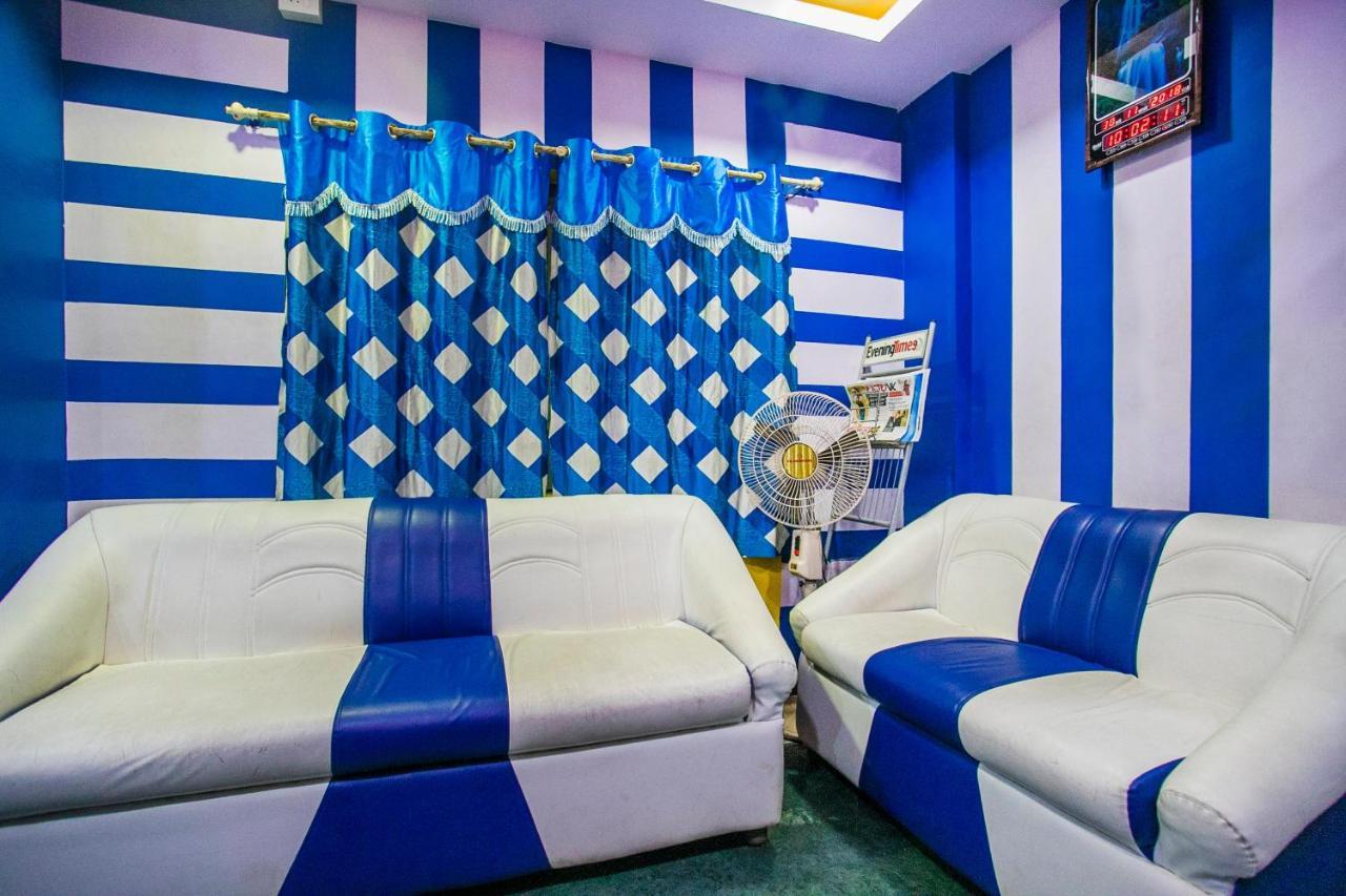 Oyo 25036 Suraksha Residency Hotel