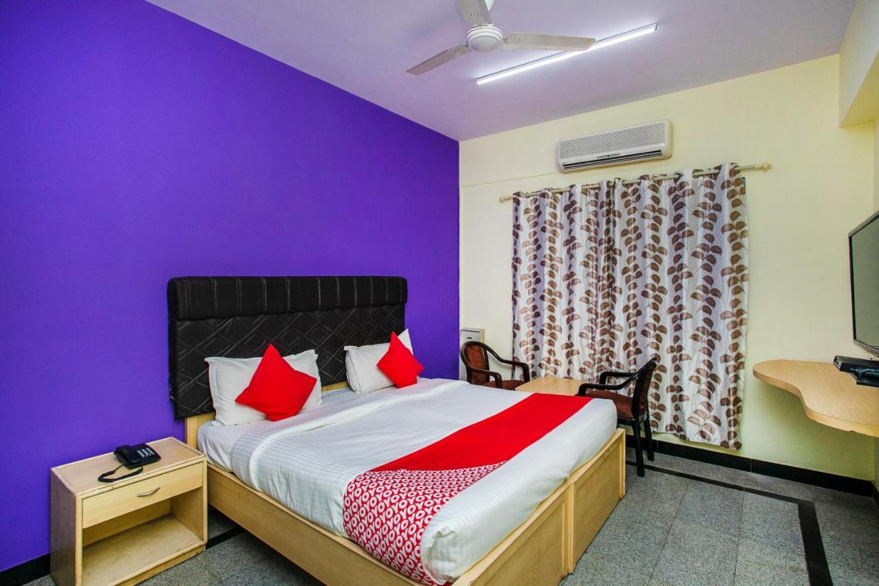 Hotel Oyo 25036 Suraksha Residency Bangalore
